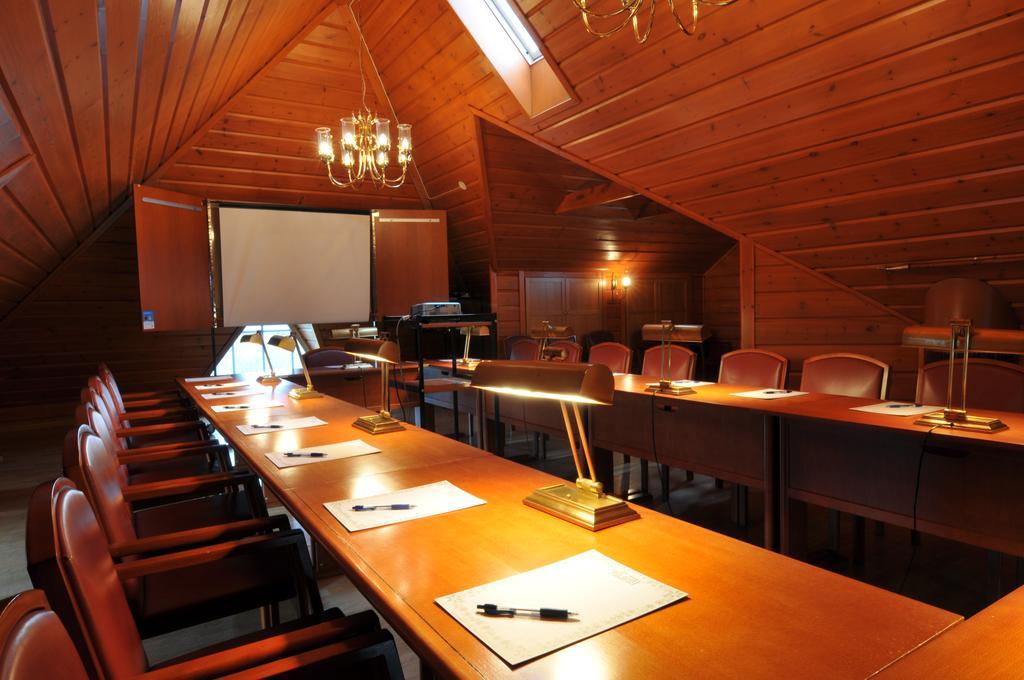 Hotel Vinterpalatset Kiruna Dış mekan fotoğraf